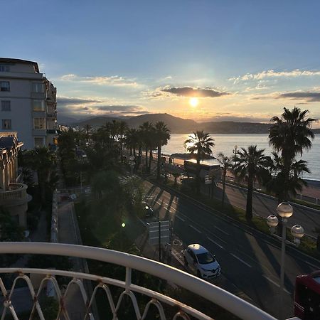 Beach Front, Superbe Appartement Pour 4 Personnes ニース エクステリア 写真