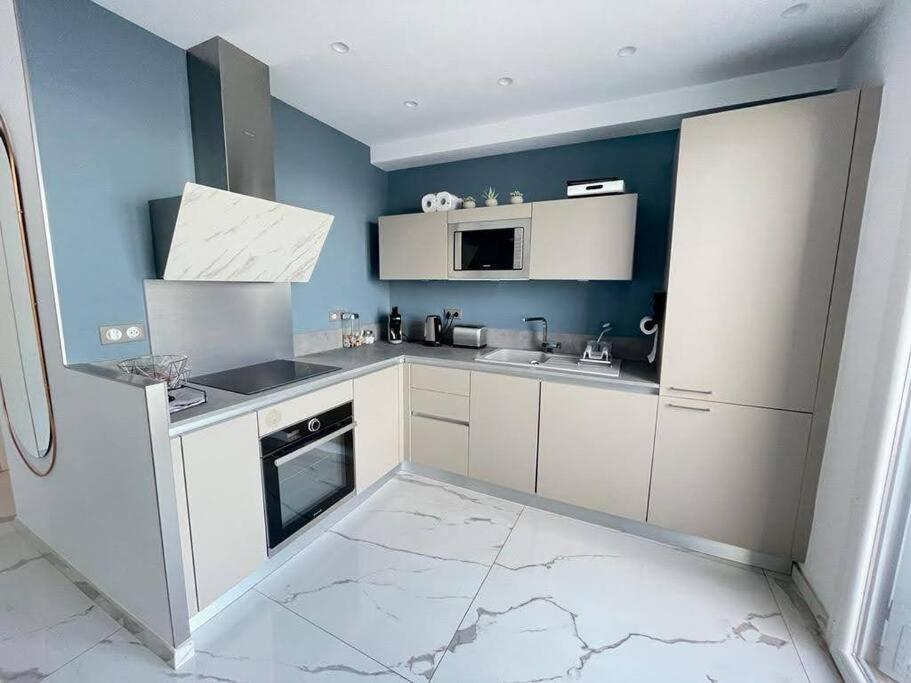 Beach Front, Superbe Appartement Pour 4 Personnes ニース エクステリア 写真