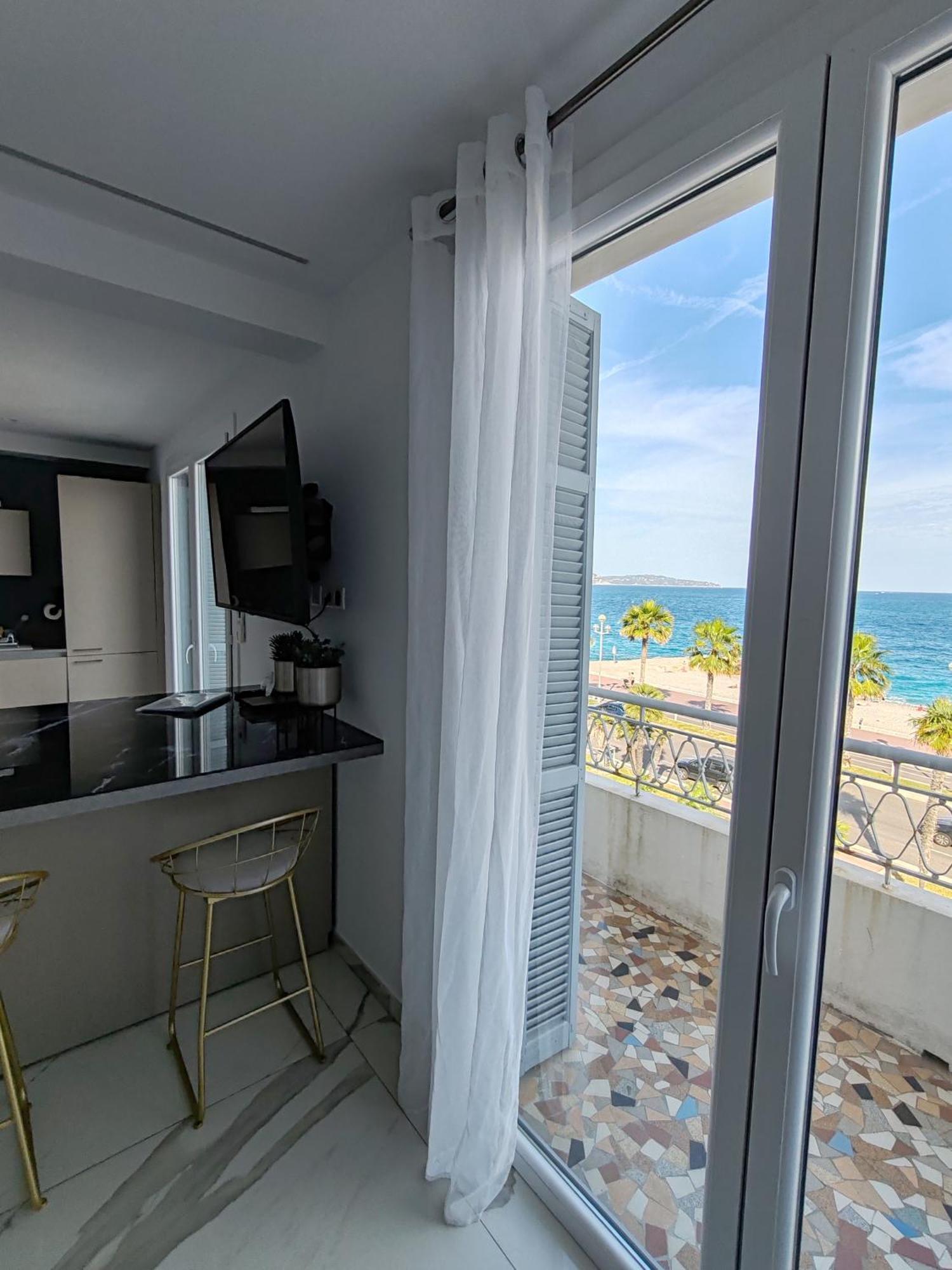 Beach Front, Superbe Appartement Pour 4 Personnes ニース エクステリア 写真