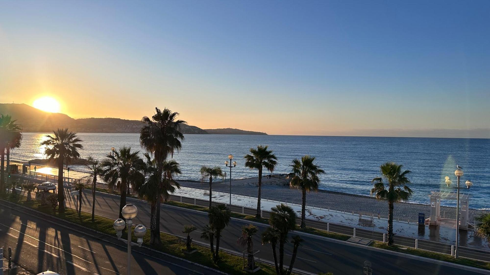 Beach Front, Superbe Appartement Pour 4 Personnes ニース エクステリア 写真