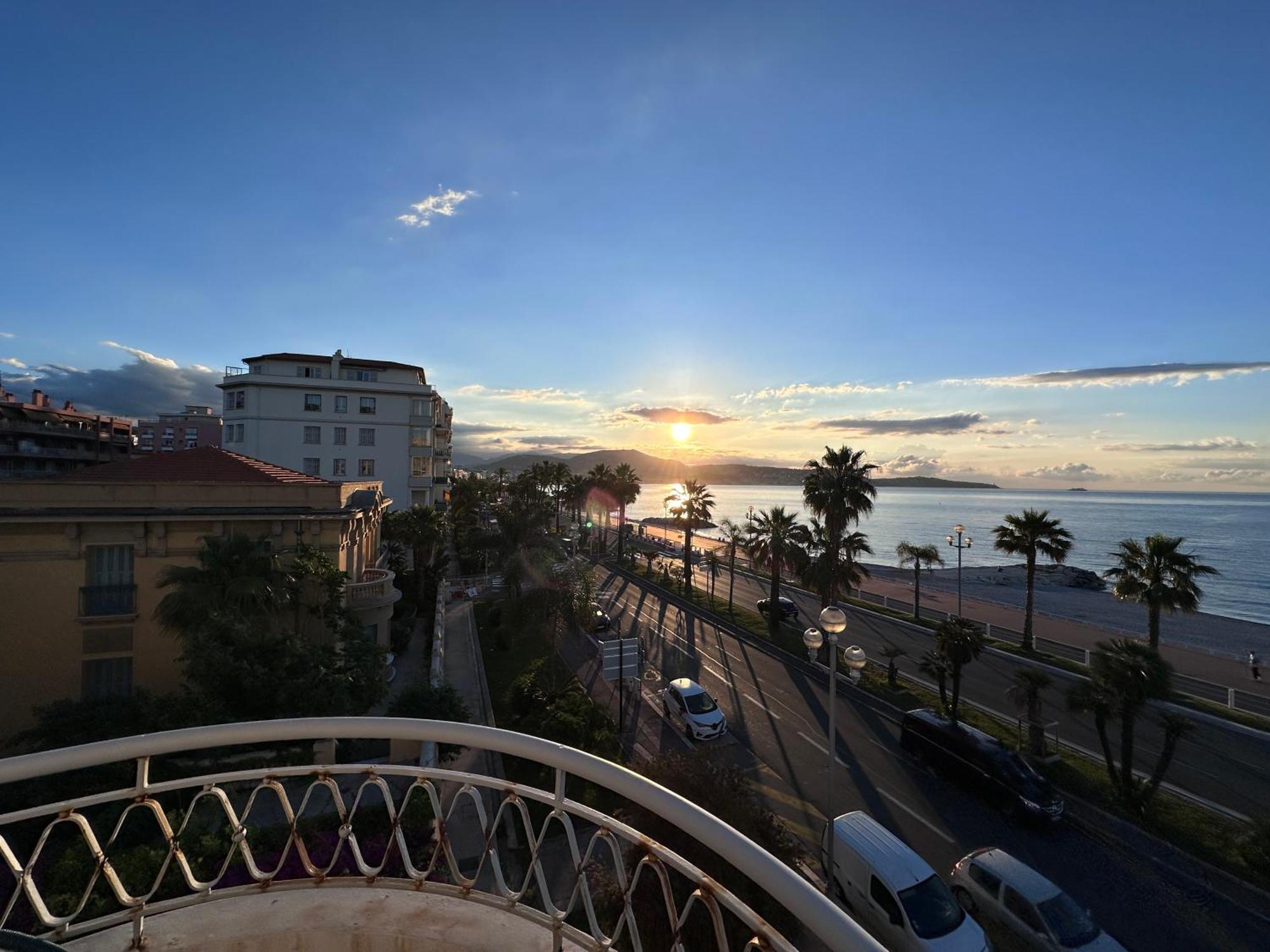 Beach Front, Superbe Appartement Pour 4 Personnes ニース エクステリア 写真